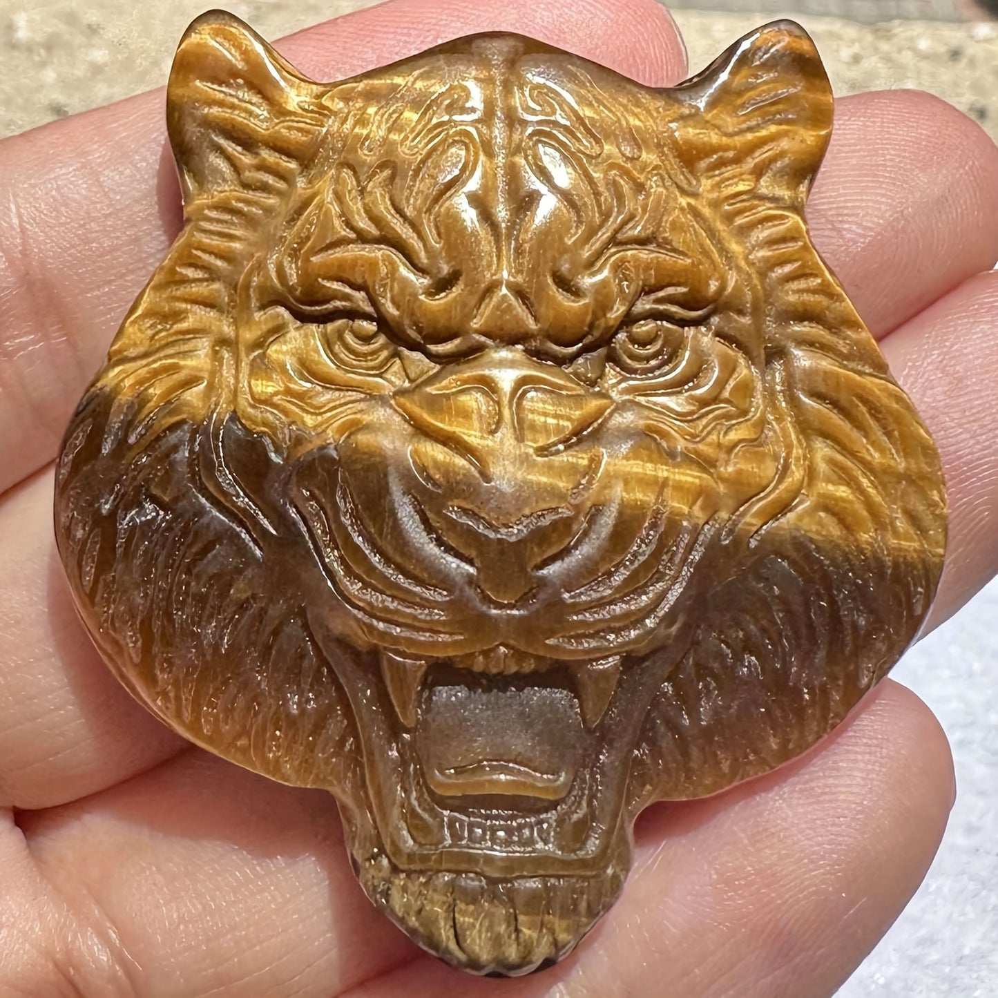 Natural Tiger Eye Animal Carving: Lion, Tiger, Wolf