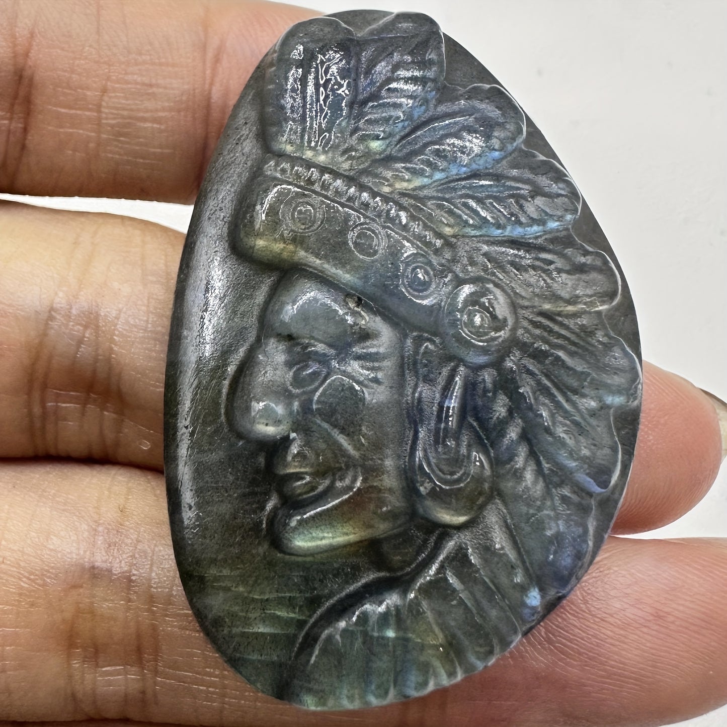 1pc Labradorite Carving